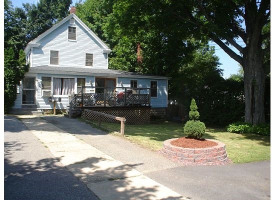 Triplex off main road, private yard - 45 South St