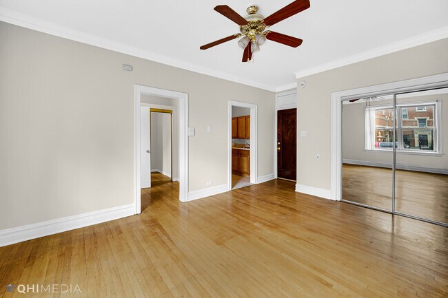 Building Photo - 2209 S 61st Ct