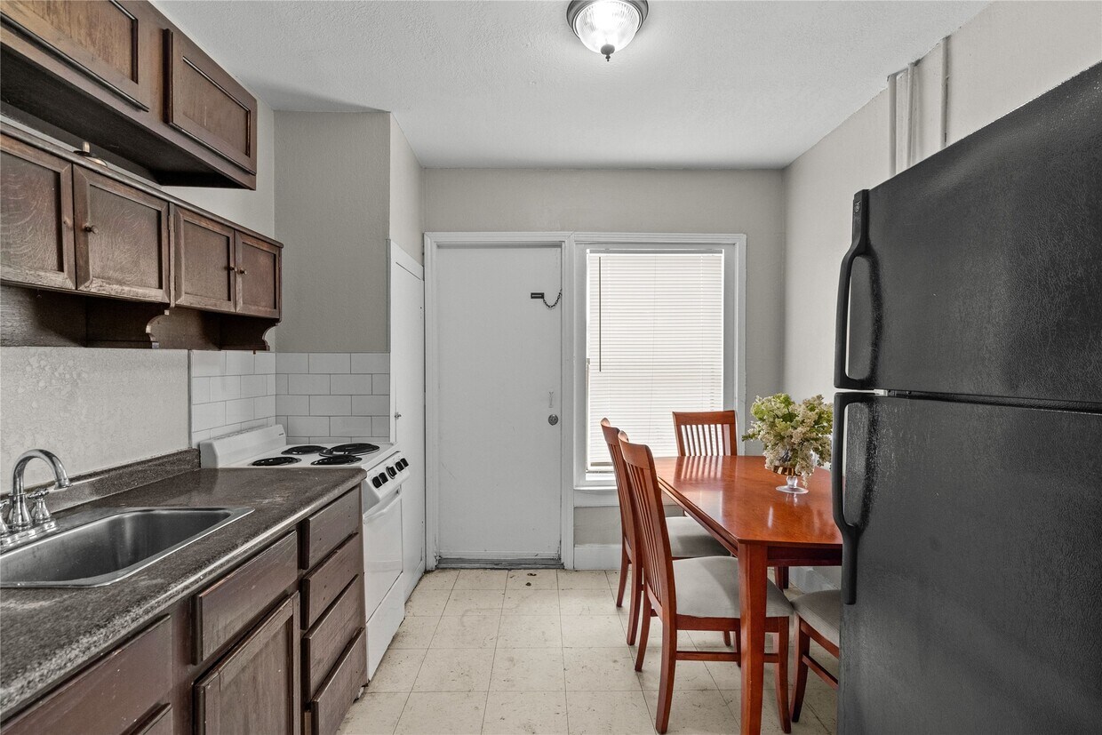 Foto del edificio - 814 3rd Ave N