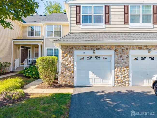 Building Photo - 12 Scarlet Oak Dr