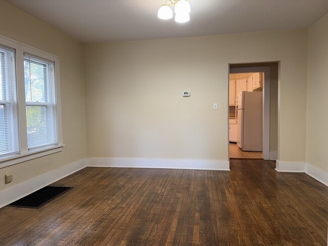 Building Photo - 115 W Crystal Lake Ave