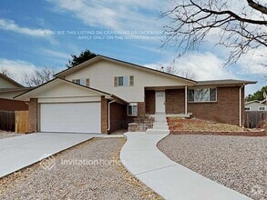 Building Photo - 12853 Cherry Way