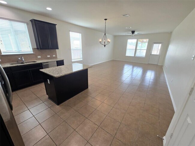 Building Photo - 100 Sierra Mar Lp