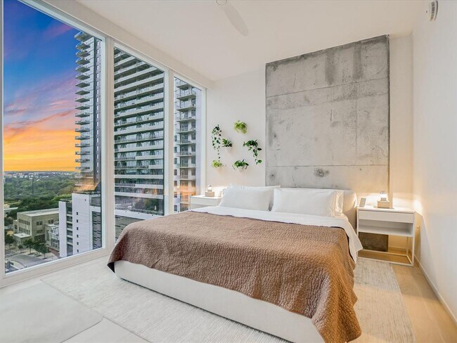 Foto del edificio - 301 West Ave