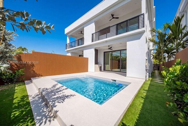 Foto del edificio - 1314 NE 16th Terrace