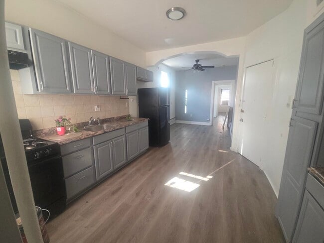 Foto del edificio - 819 24th St