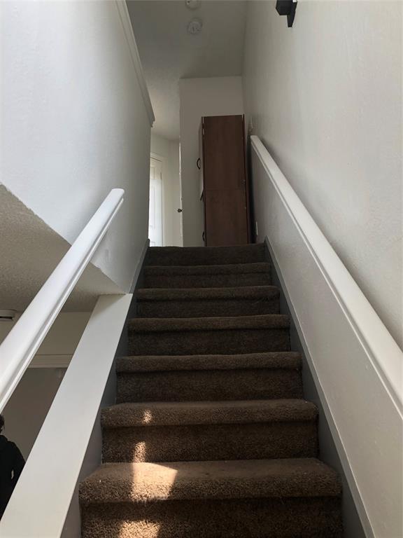 Foto del edificio - 9807 Walnut St