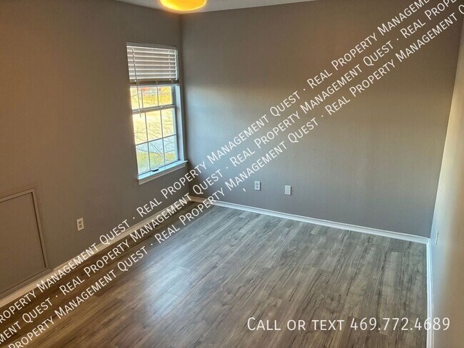 Foto del edificio - 611 Oriole Blvd