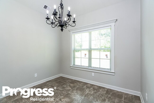 Building Photo - 2674 Champion Hills Dr