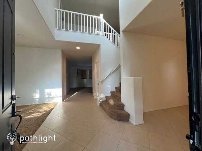 Building Photo - 2026 Krystal Avenue, Lancaster, CA, 93536
