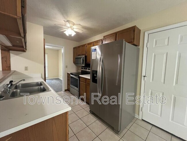 Foto del edificio - 5038 Linton Hall Rd