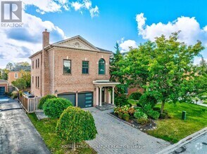 Building Photo - 4 Kittredge Ct