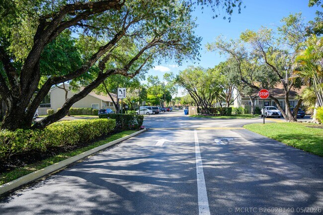Foto del edificio - 11197 NW 37th St