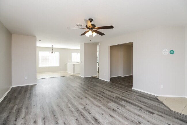 Building Photo - 3229 W Alta Vista Rd