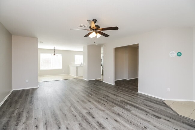 Foto del edificio - 3229 W Alta Vista Rd