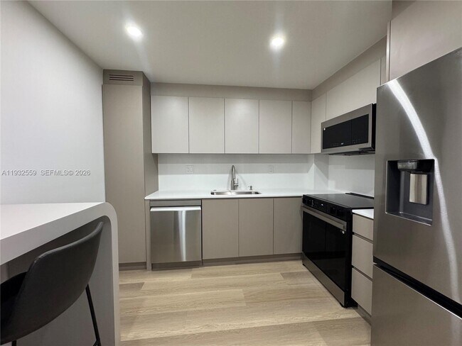 Foto del edificio - 18151 NE 31st Ct