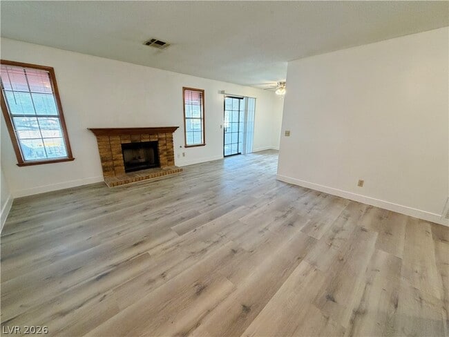 Building Photo - 6619 W Tropicana Ave