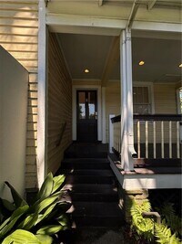 808 Dauphin St