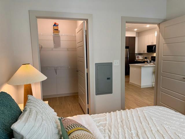 Foto del edificio - 320 Goll St