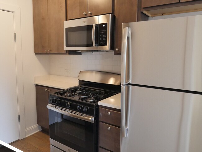 Foto del edificio - 2645 N Spaulding Ave