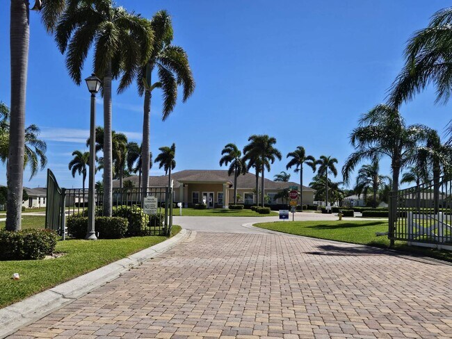 Foto del edificio - 1848 Grand Ridge St