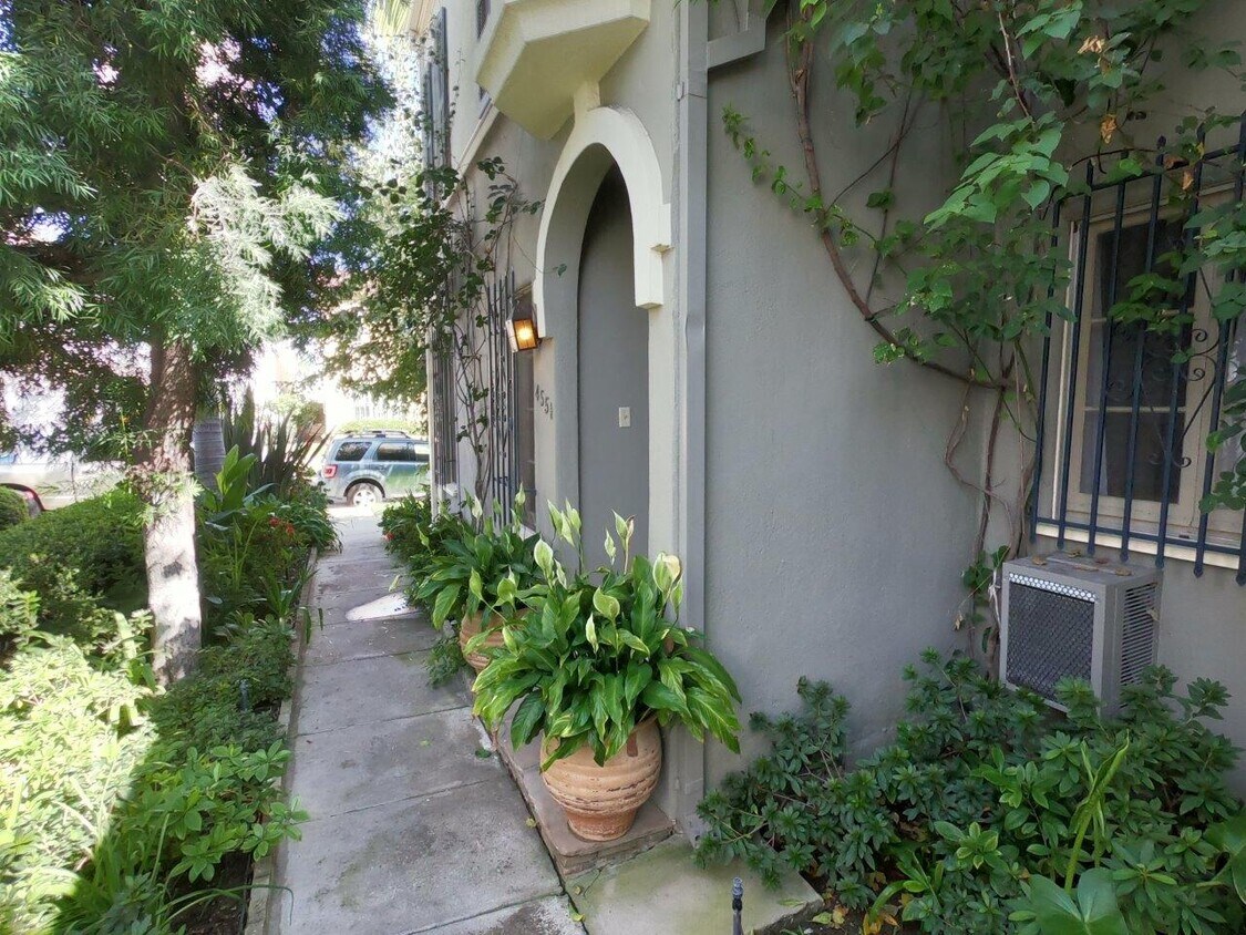 455 N Ogden Dr, Los Angeles, CA 90036 455 N Ogden Dr Los Angeles, CA