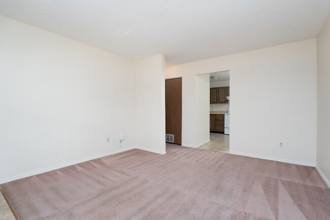 Building Photo - 4116 Benttree Dr