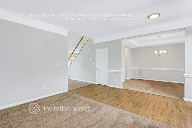 Foto del edificio - 9823 Dauphine Dr