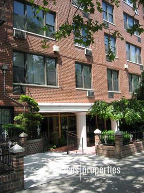 Foto del edificio - 415 Beverley Rd