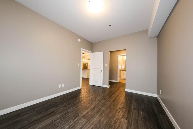 Primary Bedroom w/ W.I.C. - Parkview Terrace