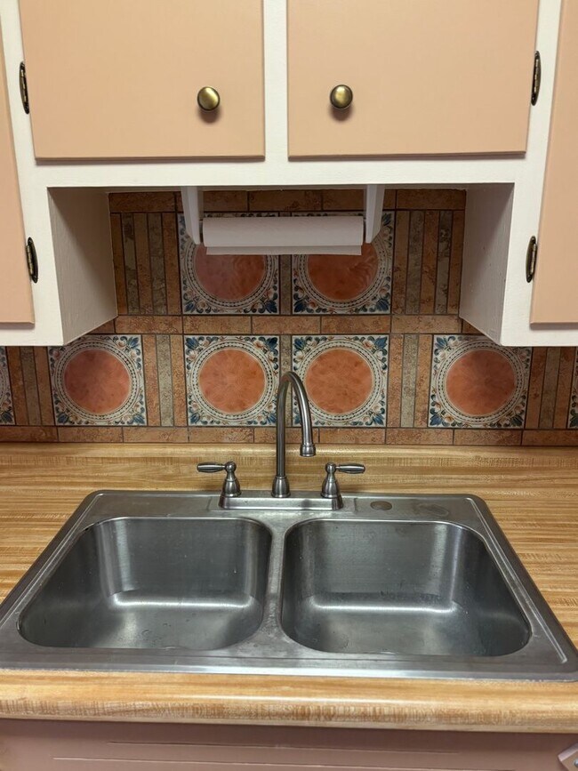 Foto del edificio - NEWLY REMODELED 1 BED 1 BATH