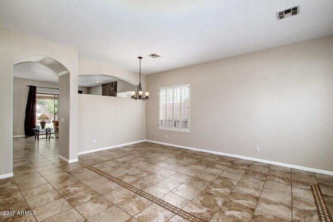 Foto del edificio - 16810 N 62nd Pl
