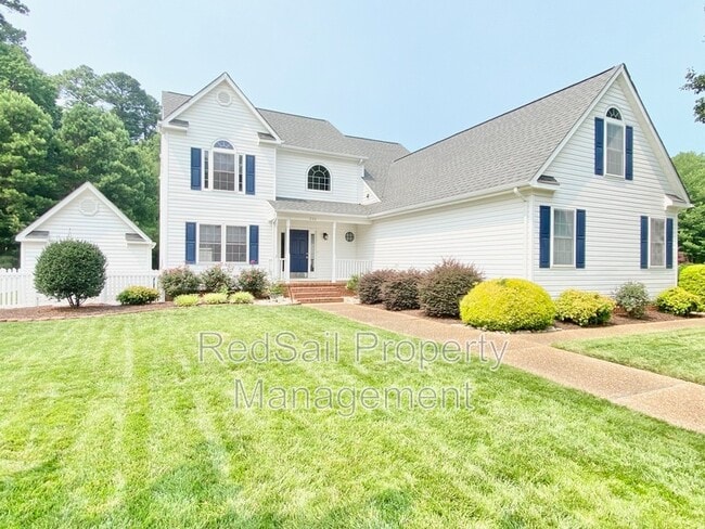 Building Photo - 200 Halles Run