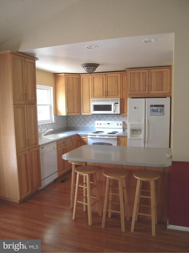 Building Photo - 8612 Castlemill Cir