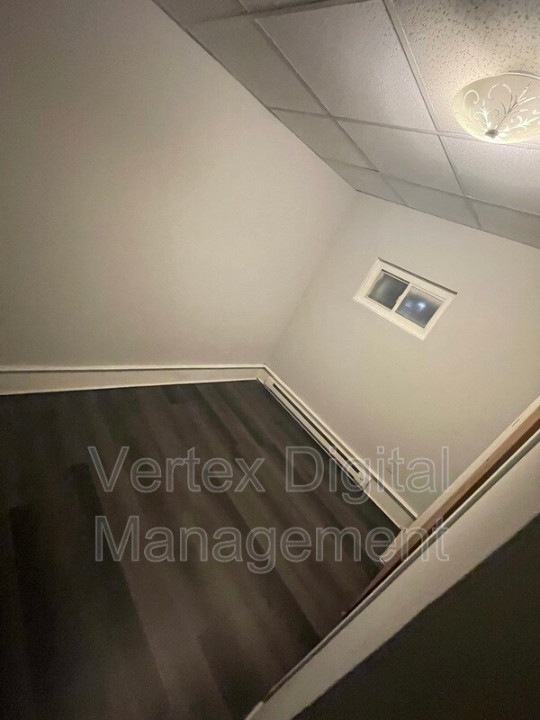 Foto del edificio - 217 W Market St