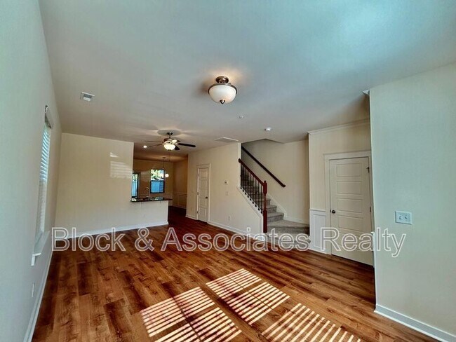 Foto del edificio - 7838 Allscott Way