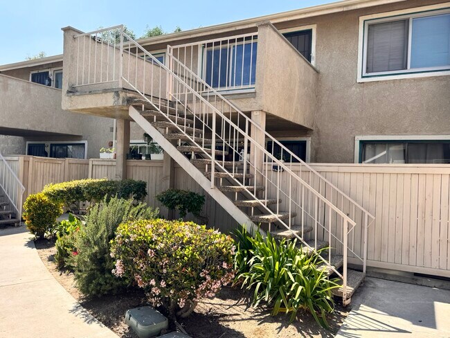 Foto del edificio - 630 Bridgeport Cir