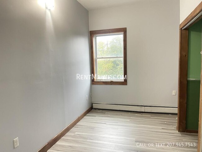 Foto del edificio - 255 Main St