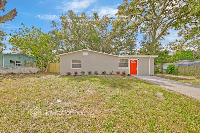 Foto del edificio - 7204 Harwick Dr