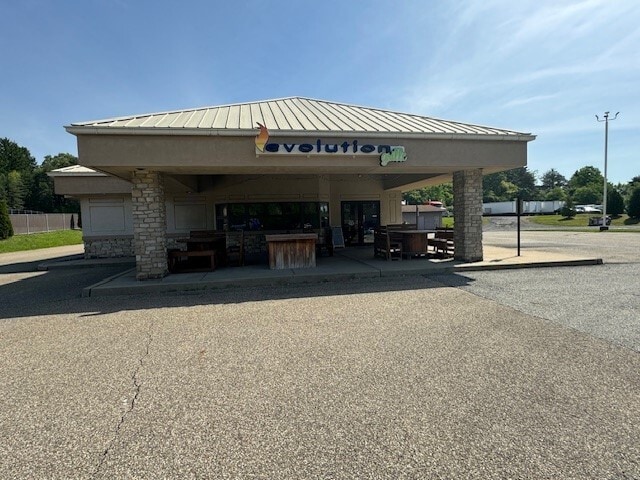 Primary Photo - 1186 Butler Rd