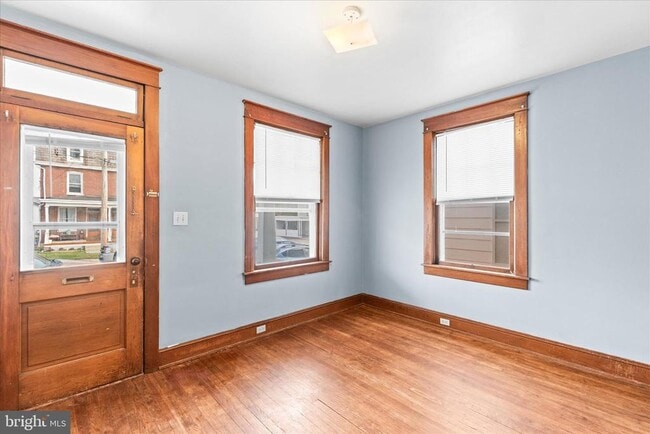 Building Photo - 133 Hanover Rd