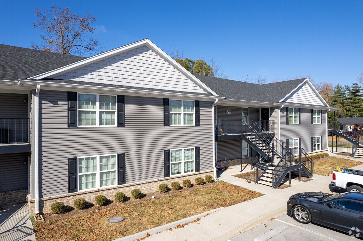 6 Mile Lane Apartments 4500 Mason Ethan Ct Louisville, KY