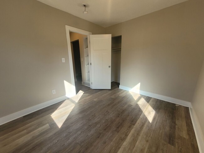 Building Photo - Pet Friendly Two Bedroom Rental Home!