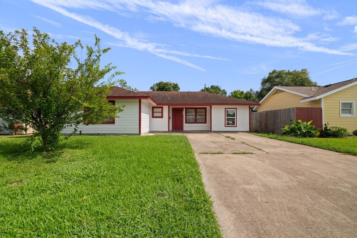 Foto principal - 3129 Danforth Memorial Dr