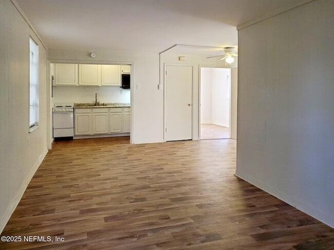 Foto del edificio - 2514 Algonquin Ave