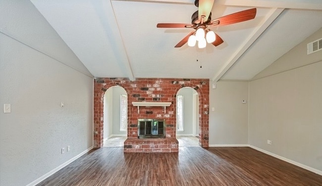 Foto del edificio - 13706 Oleoke Ln