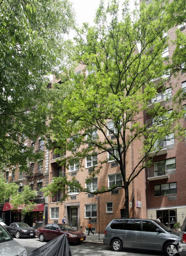 239 E 84th - 239 E 84th St