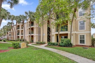 Building Photo - 949 Riverside Dr