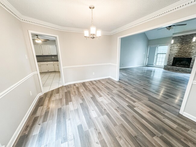 Foto del edificio - 3945 Windyke Dr