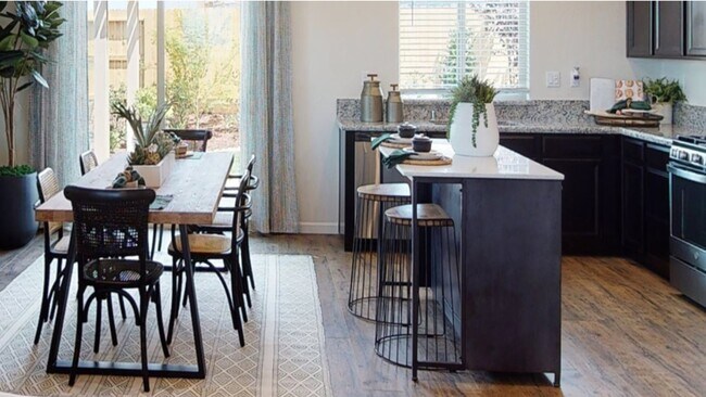 Foto del edificio - 1272 Arriaga Way